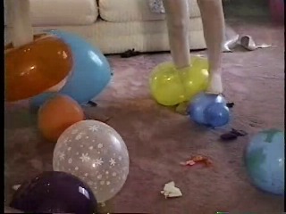 renee and amber - balloon feet